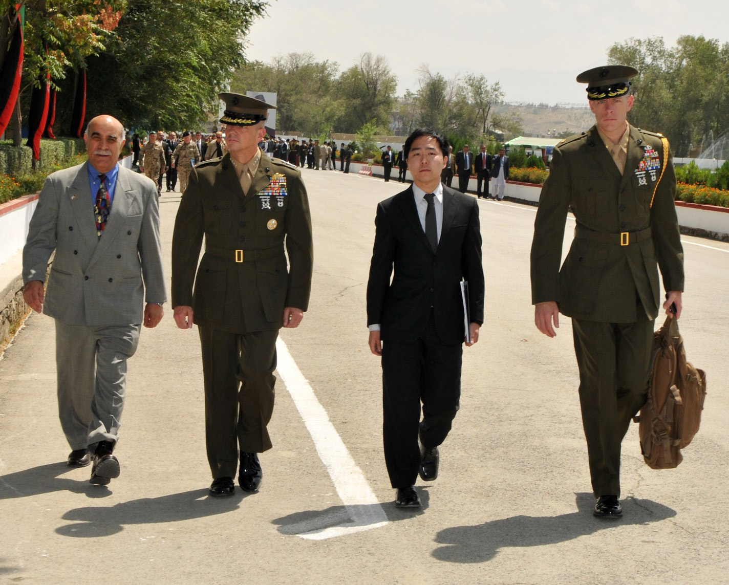 Senator Kim Handshake